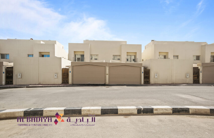 Umm Salal 10 Villas Building