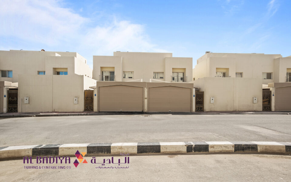 Umm Salal 10 Villas Building
